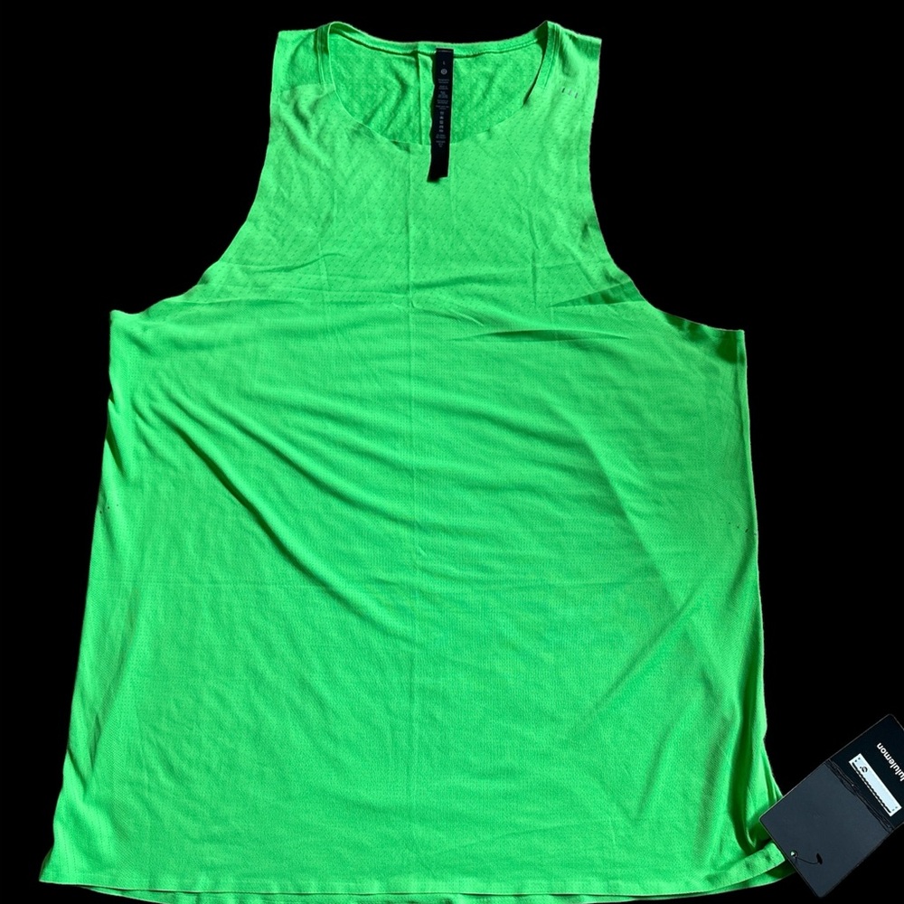 Fast and Free Singlet Breathe green tank top NWT